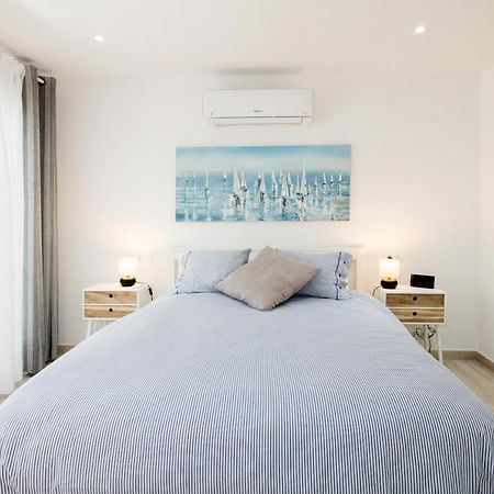 Perfectly Located Beachside Apartment In Elviria Marbella Kültér fotó