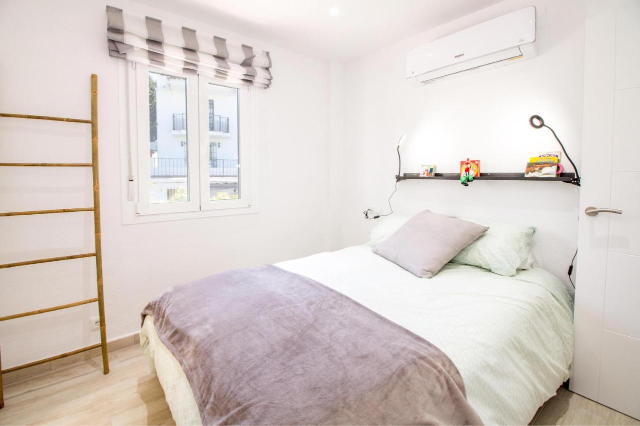 Perfectly Located Beachside Apartment In Elviria Marbella Kültér fotó