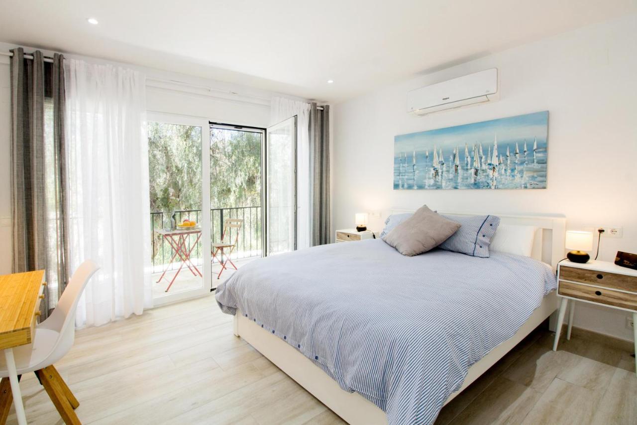 Perfectly Located Beachside Apartment In Elviria Marbella Kültér fotó
